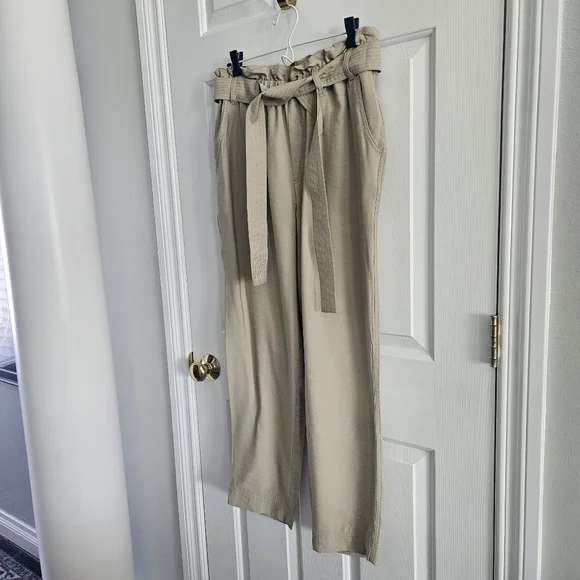 NWOT A New Day High Rise Paper Bag Waist Pants With Belt - Picture 2 of 10